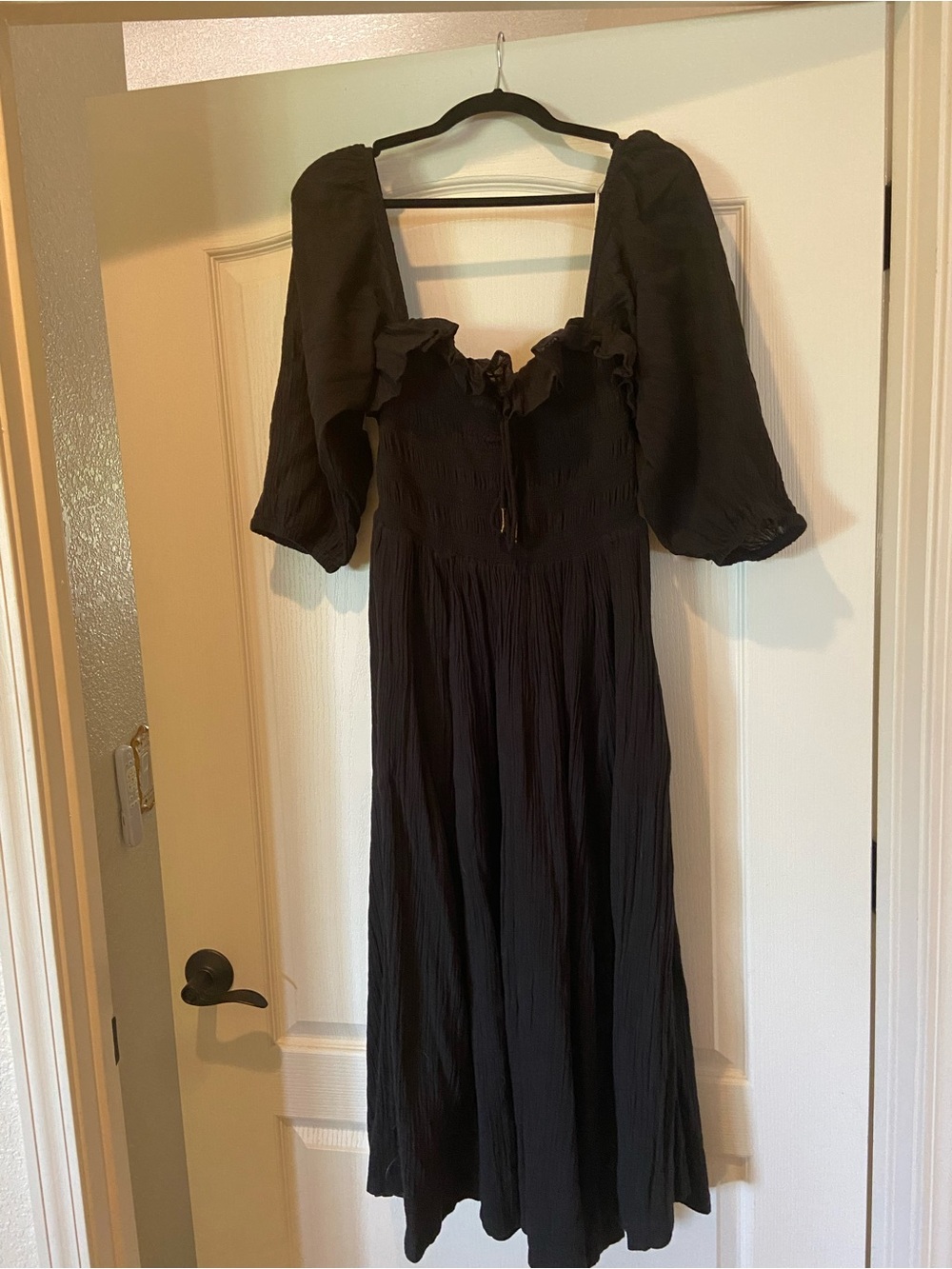 Free People Black Midi Puff Sleeve Smocked Dress - Picture 11 of 13